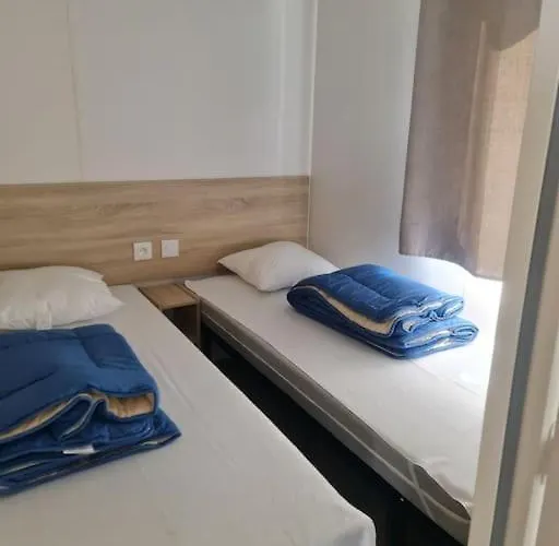 Mobil-home Magnolia 300m De La Casa vacanze *